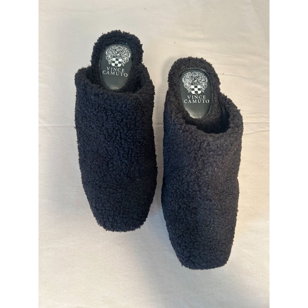 Women's Vince Camuto Black Faux Fur Mule Clogs Heels Size 8.5 Chunky